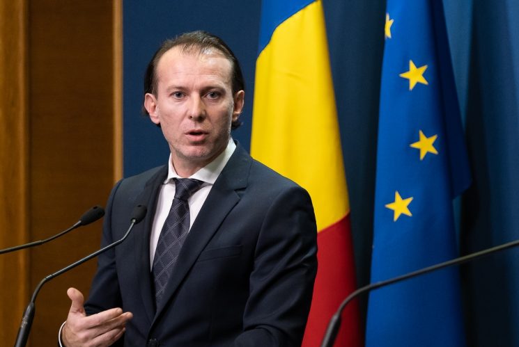 Florin Cîţu admite că pensiile pot creşte doar cu 10%. Ministrul Finanțelor: „O majorare cu 40 % ar fi fost o bombă pentru economie”