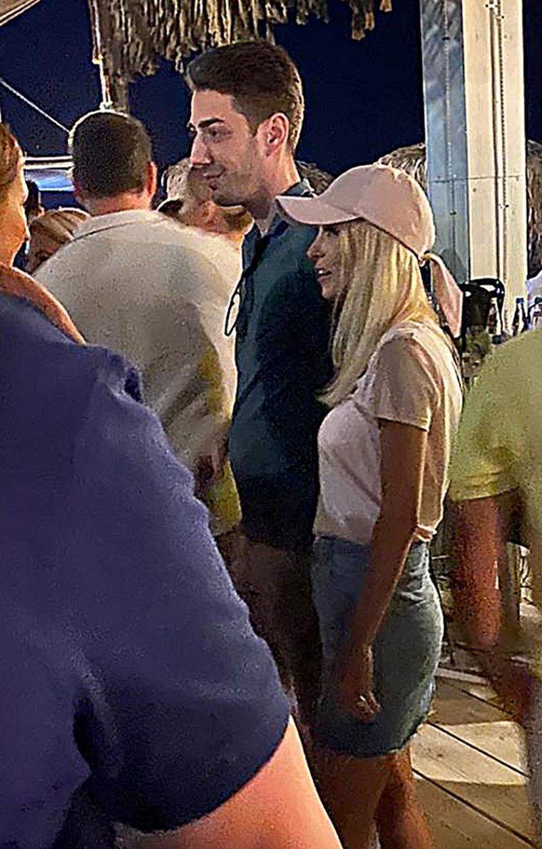 George Burcea are și el o nouă iubită? Cum a fost surprins George Burcea are și el o nouă iubită? Cum a fost surprins