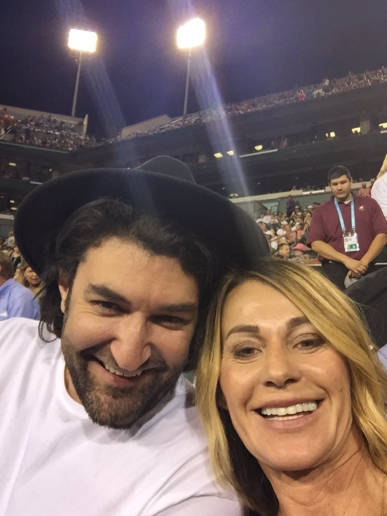 Cum i-a schimbat viața Nadia Comăneci lui Smiley. Secretul legăturii dintre cei doi