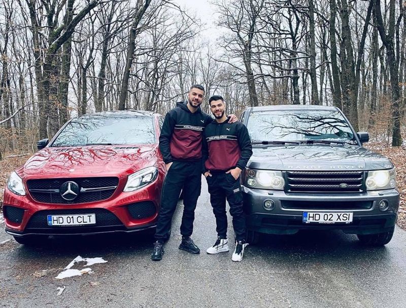 Nimic nu e &icirc;nt&acirc;mplător! Carmen de la Sălciua și Culiță Sterp și-au v&acirc;ndut bolizii de lux &icirc;n același timp