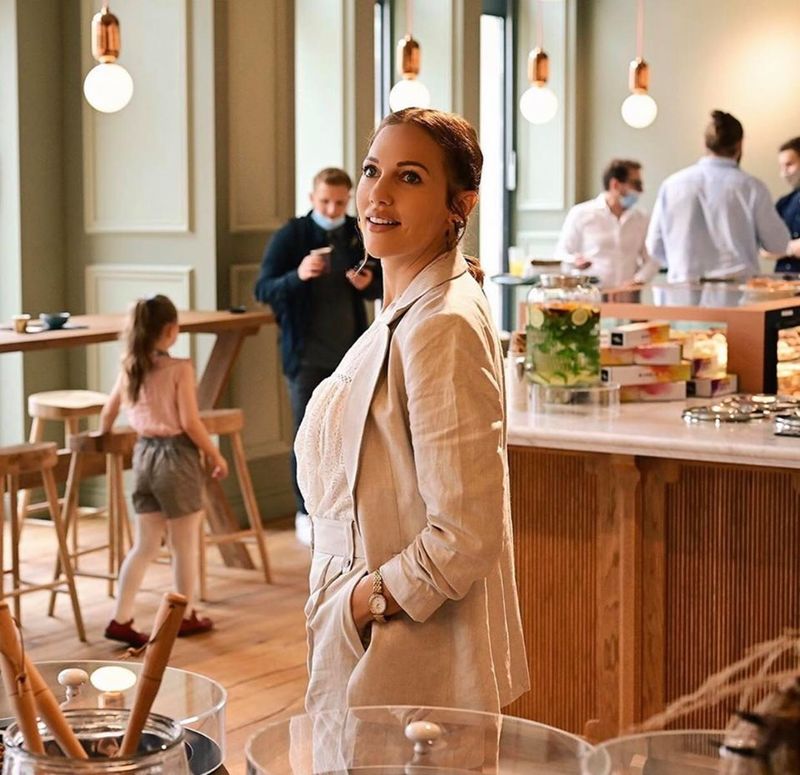 Hurrem din serialul turcesc &rdquo;Suleyman Magnificul&rdquo; și-a deschis propria afacere &icirc;n Germania. Părăsită de soț c&acirc;nd era &icirc;nsărcinată, actrița &icirc;și crește singură fetița