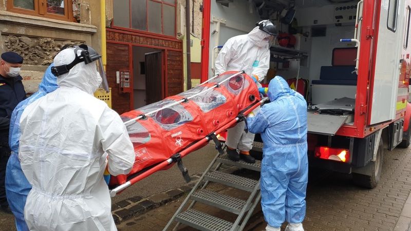Răsturnare de situație în cazul bărbatului despre care s-a zis că a murit infectat cu COVID-19 după ce a refuzat internarea! Adevărul scandalos a ieșit la iveală. De ce a murit, de fapt, pacientul?
