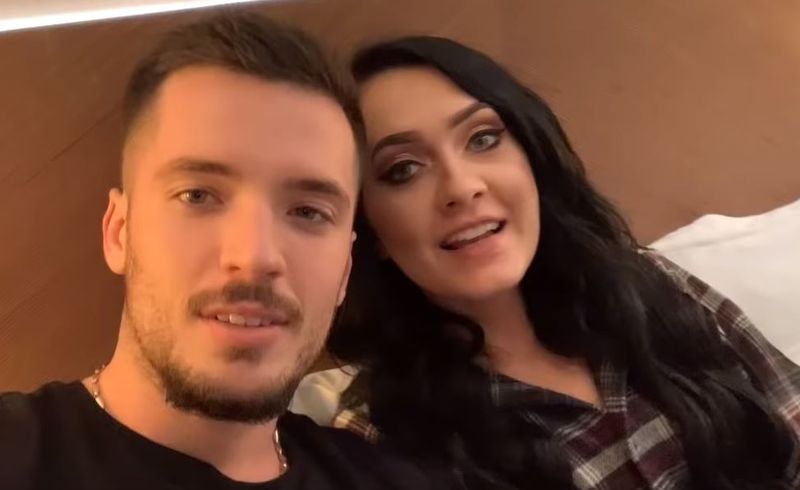 Bianca de la Puterea dragostei l-a prins pe Livian &bdquo;&icirc;n fapt&rdquo;. Se uita la imagini indecente pe Internet: &bdquo;&Icirc;mi imaginam că ești tu...&rdquo;