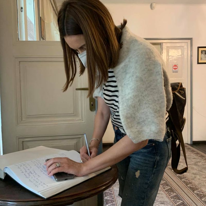 Andreea Berecleanu a dat vacanțele sofisticate pe meleagurile natale