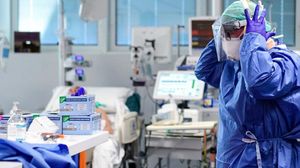 Un bolnav de coronavirus a murit la ATI, după ce a refuzat tratamentul pentru COVID-19. El spunea că nu vrea să fie „cobai pentru experimente”. Manager spital: Putea să fie salvat