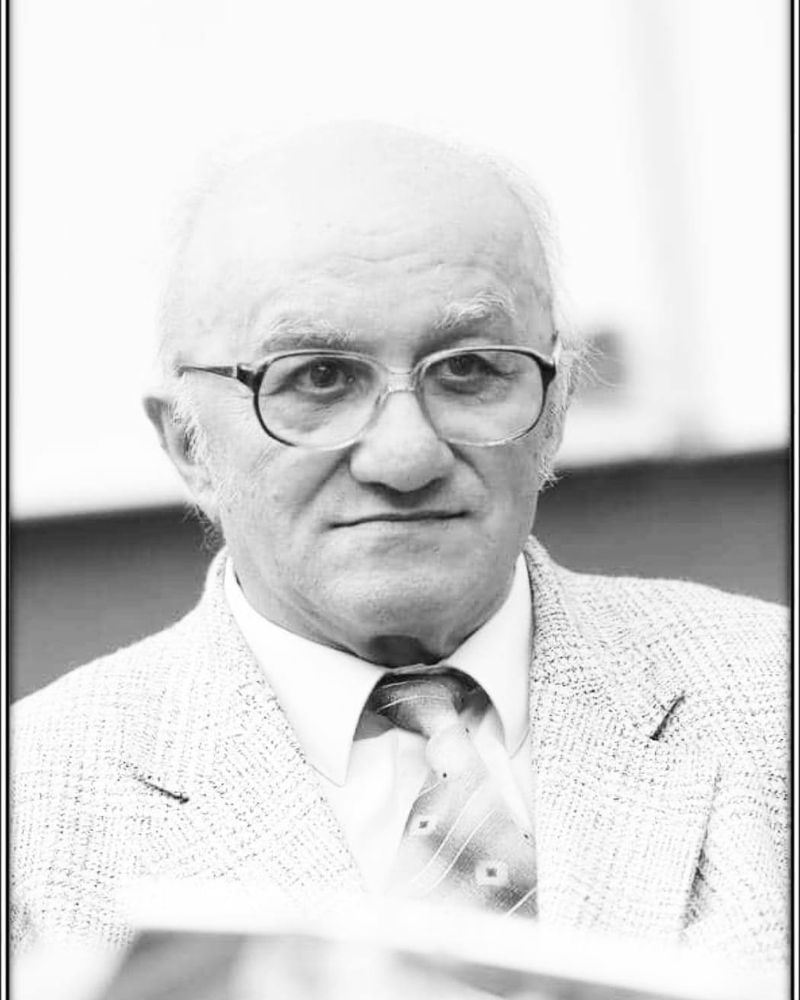 Lora, mesaj tulburător postat pe contul de Facebook! &rdquo;Lacrimile nu-mi vor alina durerea. Adio, domnule profesor!&rdquo;