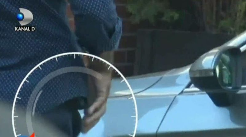 Imagini halucinante cu Florin Salam, după ce s-a aflat că a fost jefuit și agresat de interlopi! A ieșit pe stradă cu gărzi de corp înarmate