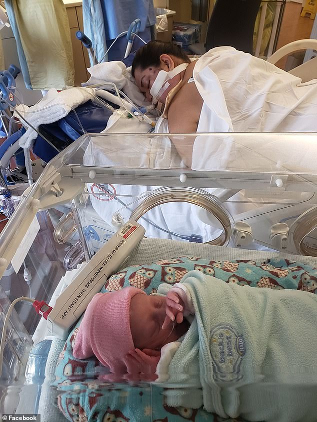 O mămică infectată cu COVID-19 și ventilată mecanic a murit la scurtă vreme după ce a născut. Nu a apucat să-și vadă copilul