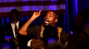 Kanye West, doborât de o boală gravă. Kardashian: Are probleme mintale