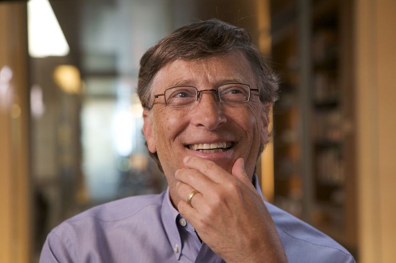 Incredibil, dar s-a ajuns &icirc;n acest punct: Bill Gates a vorbit despre vaccinul anti-COVID și implantarea de cipuri &icirc;n oameni