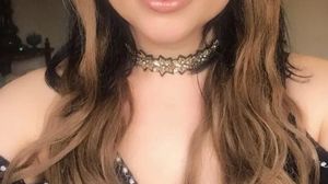 Un simplu sărut de Revelion i-a declanașt o boală incurabilă!