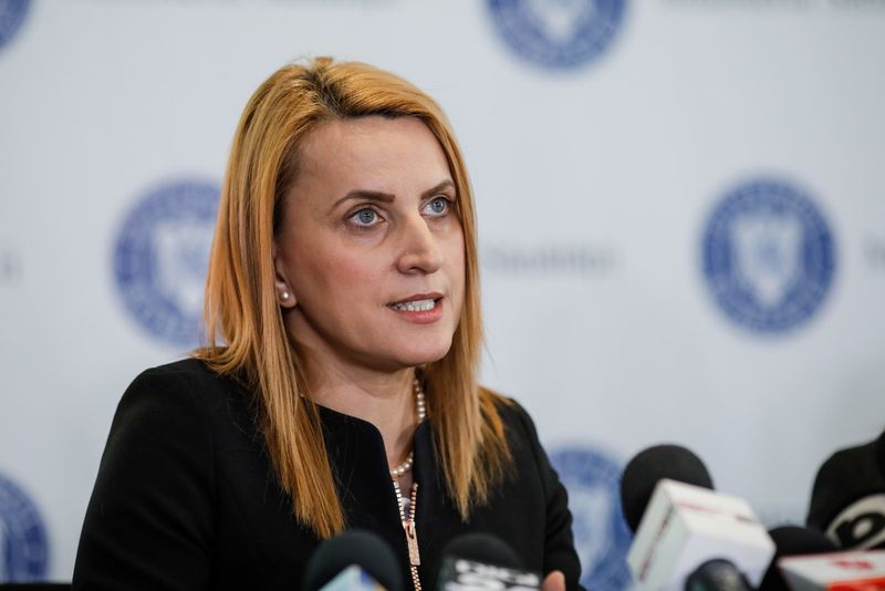 Nu mai sunt locuri la secția ATI de la Institutul Nasta și pavilionul COVID. Manager spital: „Nu putem face internări decât decât în momentul în care se externează un pacient” Nu mai sunt locuri la secția ATI de la Institutul Nasta și pavilionul COVID. Manager spital: „Nu putem face internări decât decât în momentul în care se externează un pacient”