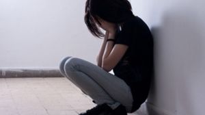 Un român milionar în euro și-a violat fiica în repetate rânduri și a lăsat-o însărcinată. Cum a fost prins de polițiști