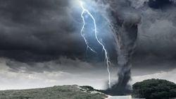 „Cea mai puternică furtună de pe planetă” lovește weekendul ăsta. În ce parte a lumii are loc uraganul
