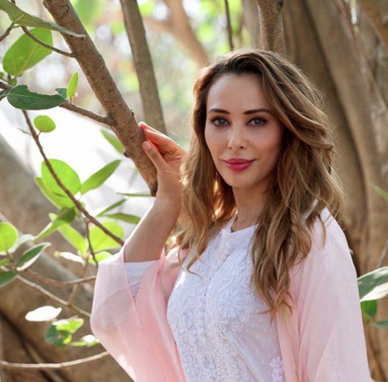 Iulia Vântur, gest inedit cu ocazia aniversării. Cum apare alături de Salman Khan