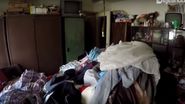 VIDEO Imagini înfiorătoare din casa copilului mâncat de viermi. E un focar de infecție. Bunica băiatului: „Nu s-a ridicat din pat trei săptămâni. Acolo își făcea nevoile”