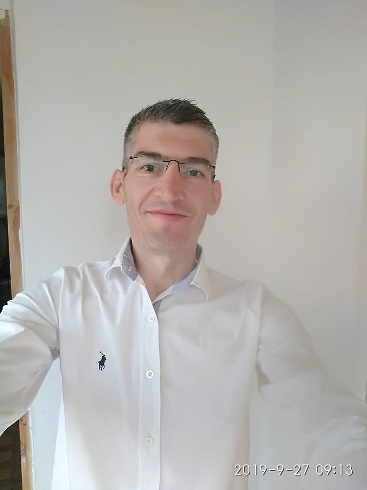 Un bărbat, abandonat de soție din cauza problemelor de sănătate, se luptă să-și salveze viața. Vladimir are nevoie de urgent de 12.000 de euro pentru a putea trăi. &bdquo;Soția mea se săturase&rdquo;