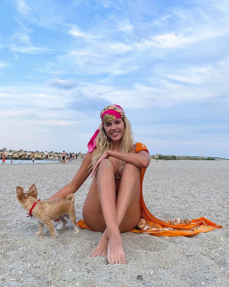 Emily Burghelea, în stare de șoc! Ce i s-a întâmplat aseară, la plajă
