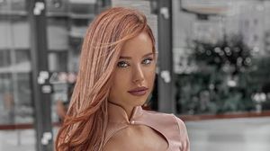 Carmen Grebenișan a fost comparată cu Bianca Drăgușanu! Cum a reacționat frumoasa bloggeriță