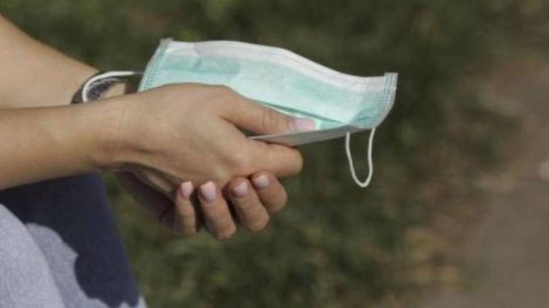 Masca de protecție devine obligatorie pe stradă și în în județul Iași! Amenzi uriașe pentru cei care n-o poartă