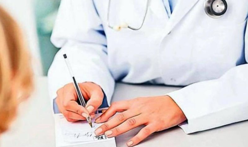 Pacientă, dată în judecată, după ce și-a hărțuit medicul! Femeia i-a trimis sute de mesaje jignitoare și de amenințare