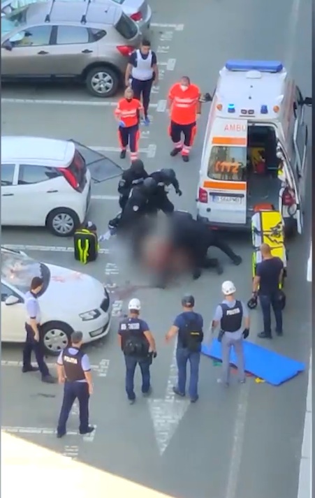 Scene șocante! Un bărbat a sărit de la etajul 6 al unui bloc și a supraviețuit!