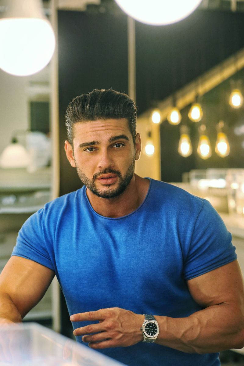 Dorian Popa &icirc;și schimbă mașina! C&acirc;ntărețul &icirc;și achiziționează un superbolid de 100.000 de euro