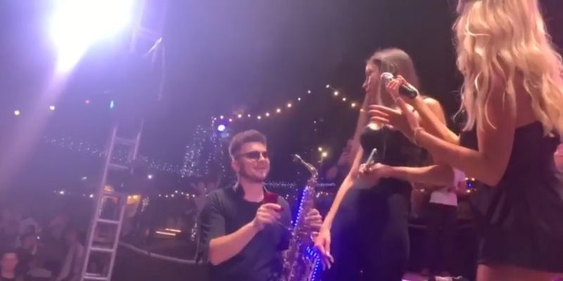 VIDEO! Cerere în căsătorie la concertul Andreei Bănica! Cum a recționat artista