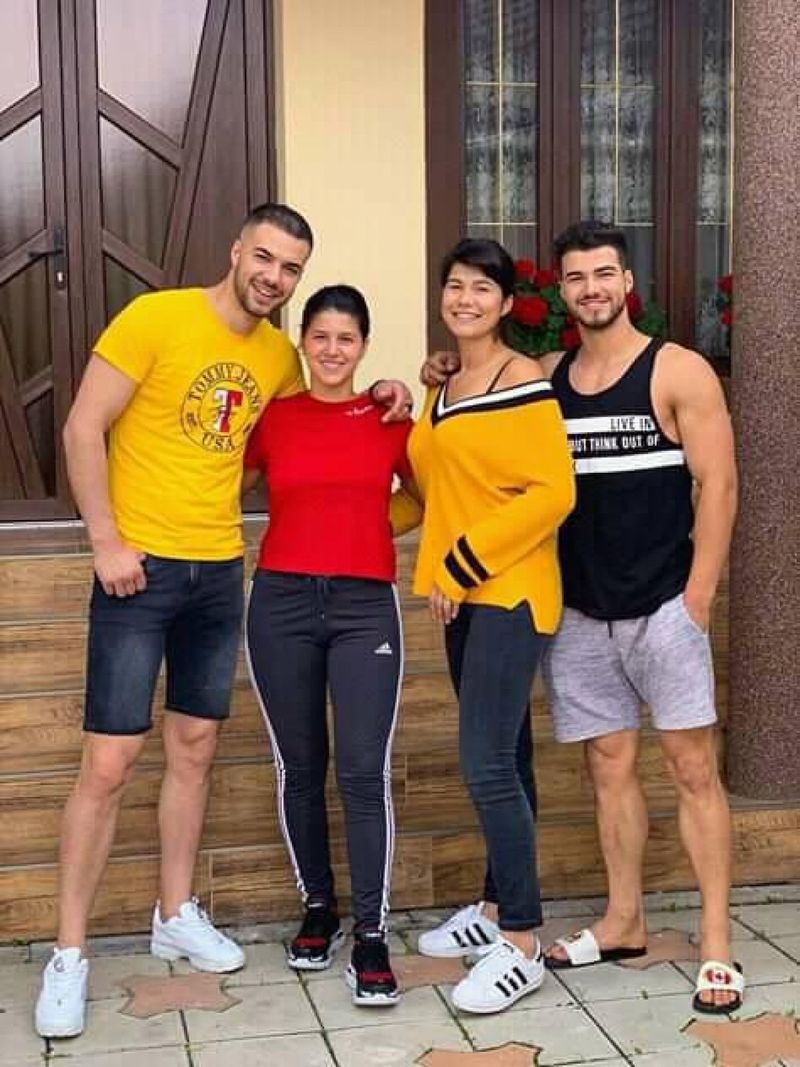 Culiță Sterp și-a cumpărat o super casă! 