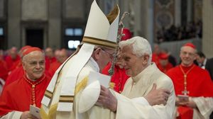 Cutremur la Vatican. Papa Benedict, în stare critică. News Alert