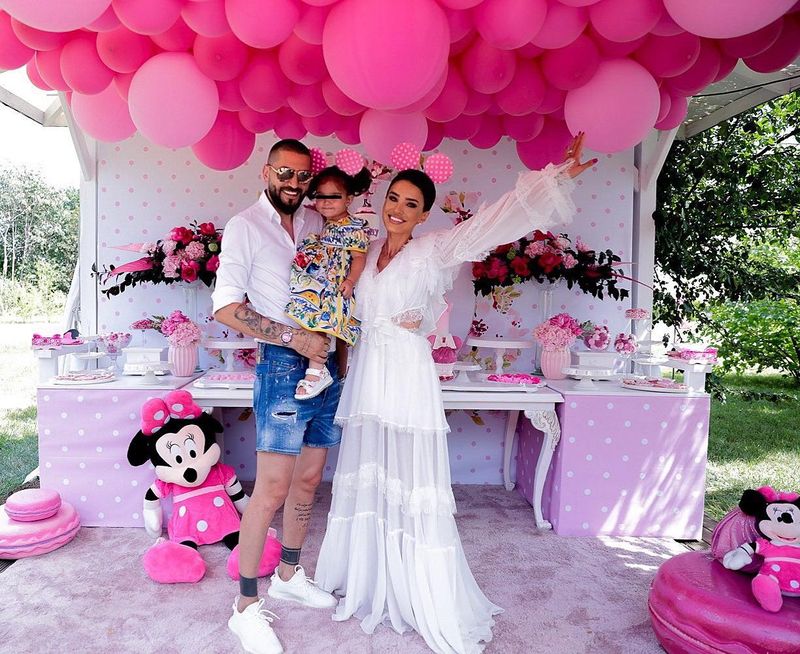 Adelina Pestrițu își sărbătorește fiica astăzi! Micuța Zenaida a împlinit 2 ani! Adelina Pestrițu își sărbătorește fiica astăzi! Micuța Zenaida a împlinit 2 ani!