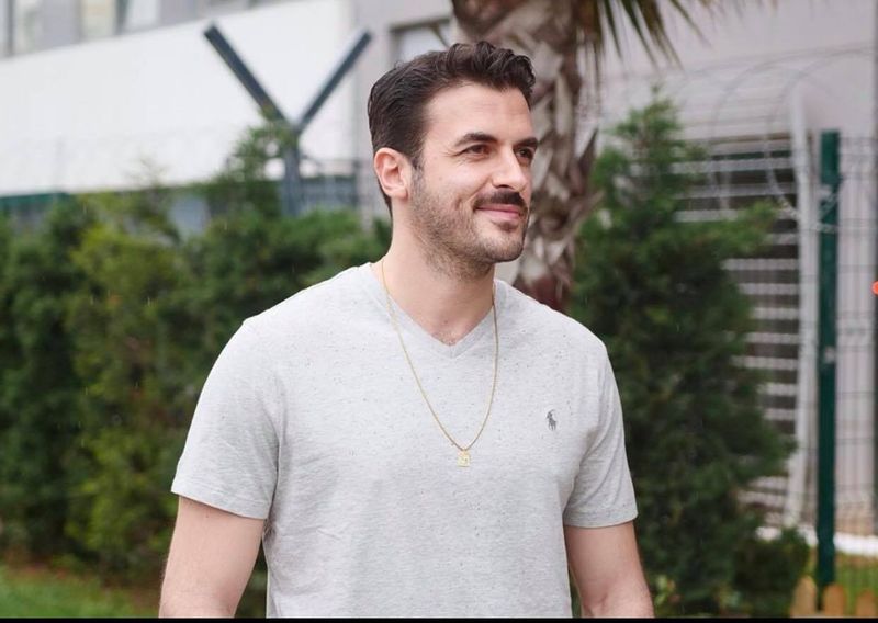 Zuleyha trăiește o poveste de dragoste cu un alt actor! Cu cine a fost surprinsă protagonista din serialul fenomen ”Mă numesc Zuleyha”