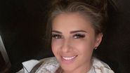 Anamaria Prodan și-a făcut pielea de bebeluș la gât și decolteu!