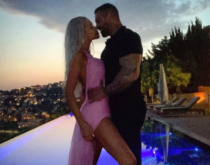 Bianca Drăgușanu se mărită. Vedeta nu a renunțat la Alex Bodi și i-a mai dat o șansă! ”În viața mea se petrec...”