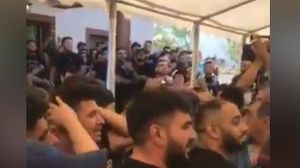 Oamenii se calcă în picioare la priveghiul lui Emi Pian! 