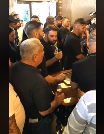 Moment emoționant la priveghiul lui Emi Pian! Ce a făcut Florin Salam