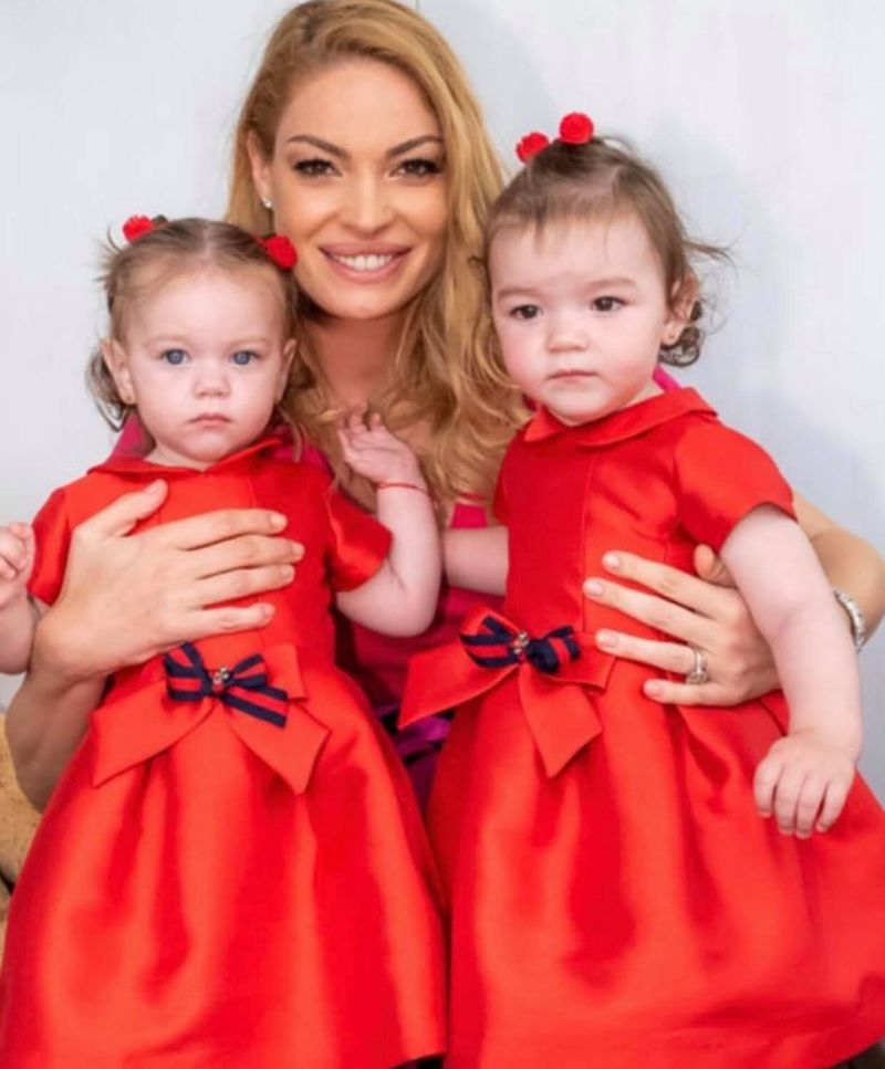 Cristi Borcea, vacanță cu prima și ultima soție! Fostul patron de la Dinamo și-a dus familia extinsă pe litoral! &rdquo;Ne place să fim &icirc;mpreună&rdquo;