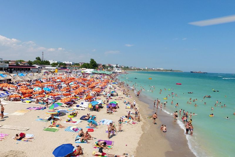 Ministrul Sănătății, vizită fulger la Vaslui! Ambulanțierul, care și-a adus fiica cu COVID de la mare cu autospeciala, tras la răspundere!