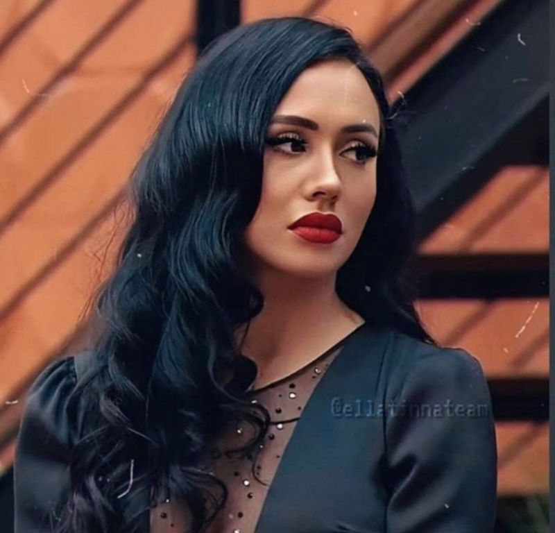 Ella de la Puterea Dragostei i-a lăsat mască pe fanii emisiunii! Fosta concurentă, surprinsă în rochie de mireasă