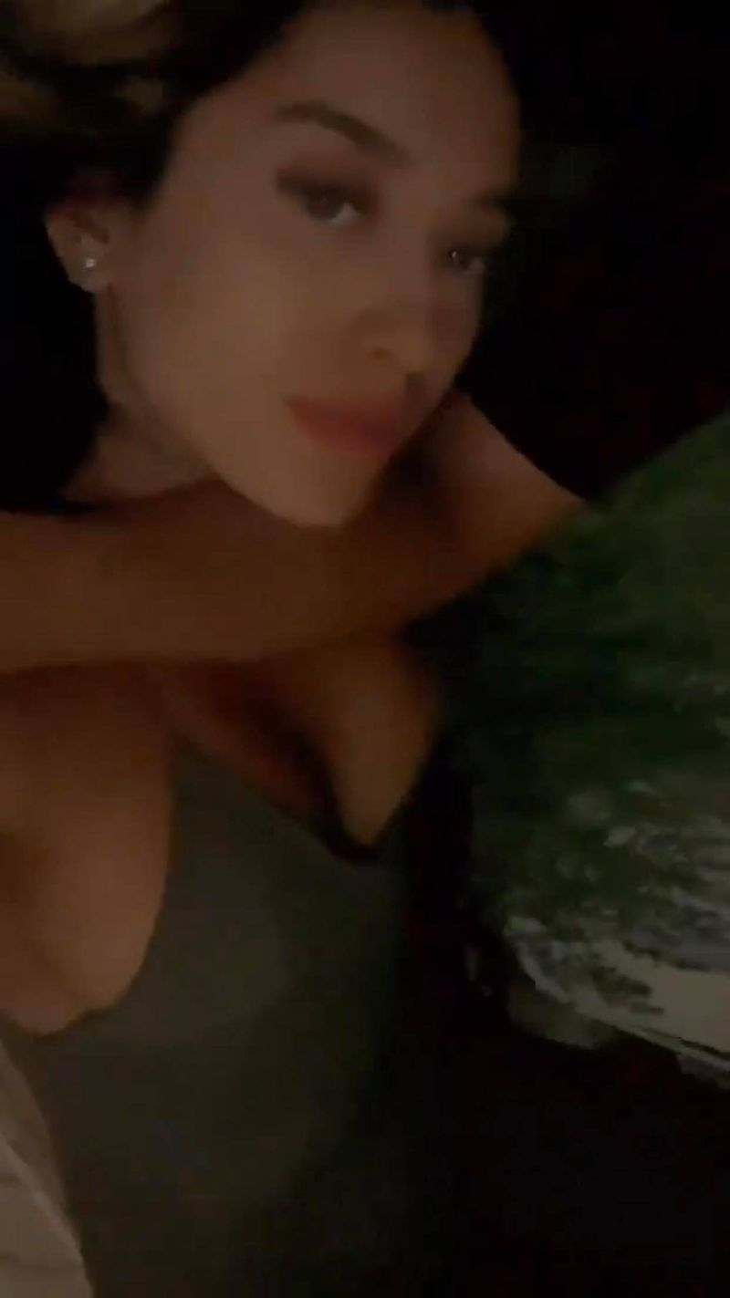 Ana Maria Lintaru, surprinsă în compania unui bărbat misterios! Cum s-au fotografiat cei doi la malul mării!