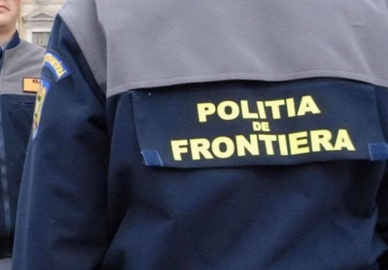 Povestea emoționantă a unui polițist care-și salută copilul de la balcon! Omul legii s-a temut că este infectat cu COVID și s-a izolat singur, departe de familie!