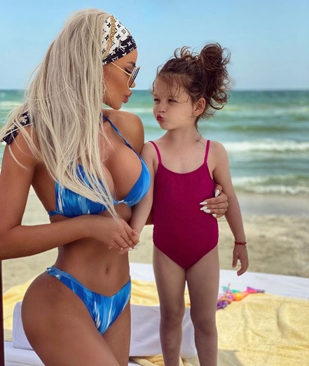 Bianca Drăgușanu, criticată dur de fani pe Instagram: Mama denaturată!