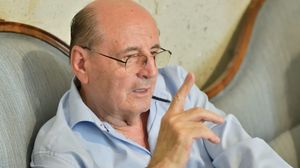 3 otrăvuri pe care românii le înghit în fiecare zi! Neurologul Constantin Dulcan a dat primele detalii: Așa apar tumorile