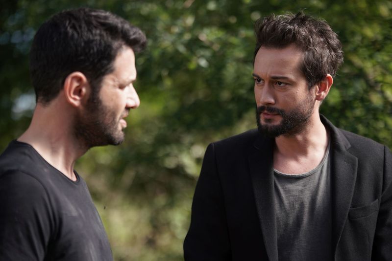 Dragoste și secrete 13 august. Uygar afla cine este ucigasul unchiului sau