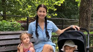 Gabriela Cristea, din nou la spital cu fetițele. Ce intervenție au suferit micuțele