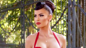 Bianca Pop, sedinta foto fierbinte alaturi de mama ei