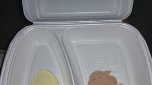 O bucată de pate și una de margarină: un meniu servit în maternitatea din Sibiu Meniu maternitatea din Sibiu