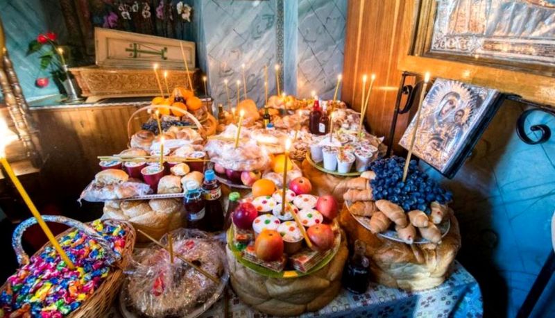 Ce să dai de pomană de Adormirea Măicii Domnului