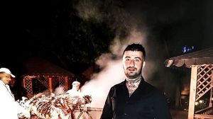 luptător înjunghiat în gât