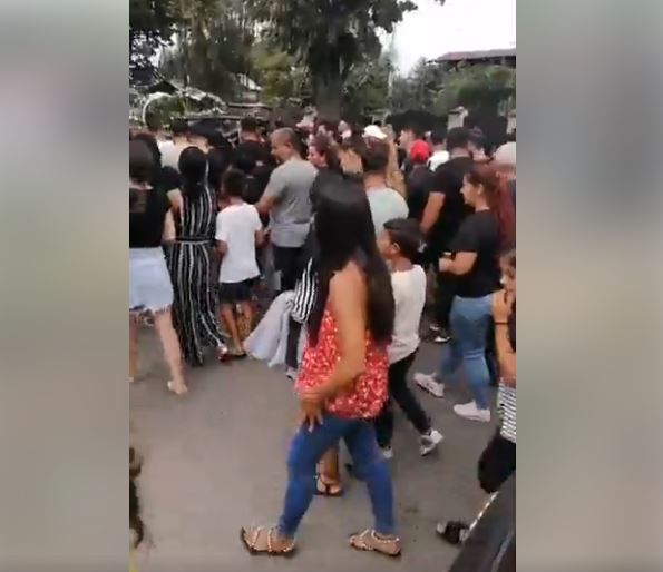 Tavy Puștiu &icirc;nmormantare